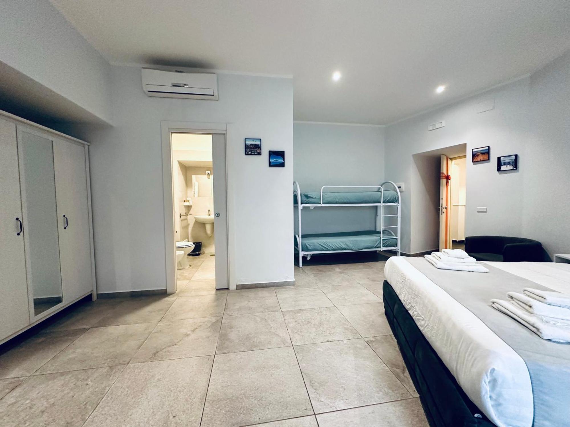 บีแอนด์บี อี บอร์โบเน Bed & Breakfast เนเปิลส์ ภายนอก รูปภาพ